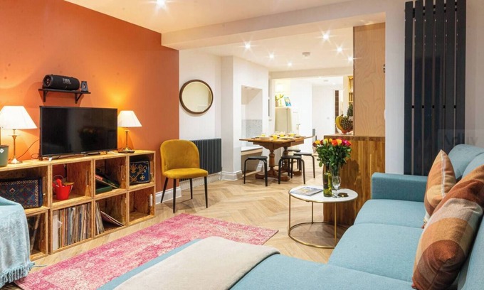 Margate House | Modern Margate Maisonette close to Beach by ADLIV