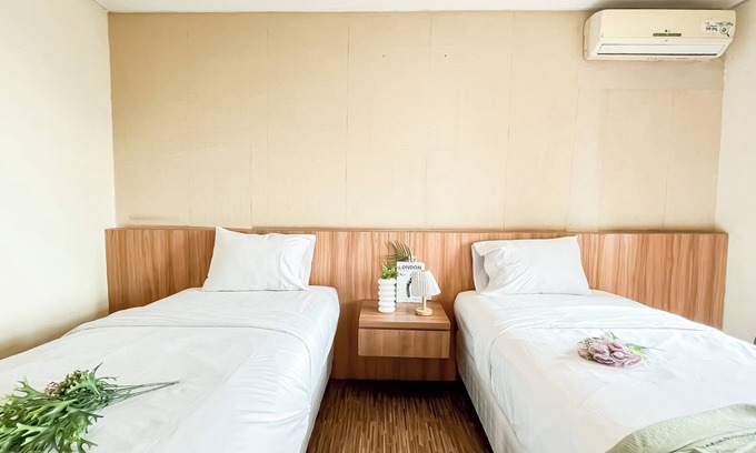 Panunggangan Utara Apartment | Modern Minimalist Studio (No Kitchen) At Great Western Apartment