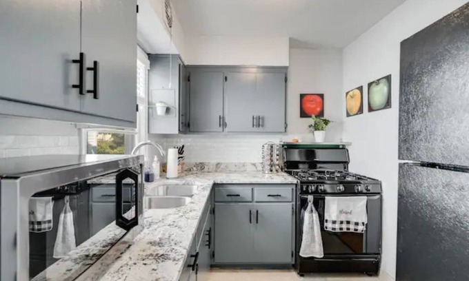 Whittier House | Modern Minneapolis Duplex with Amazing Location