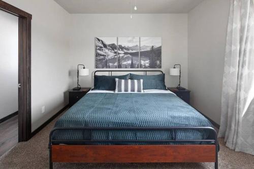 Kalispell House | Modern Montana Getaway - All the comforts of home!