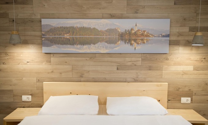 Bled Apartment | Modern & Natural Superior DBL. 5 min to Lake Bled.