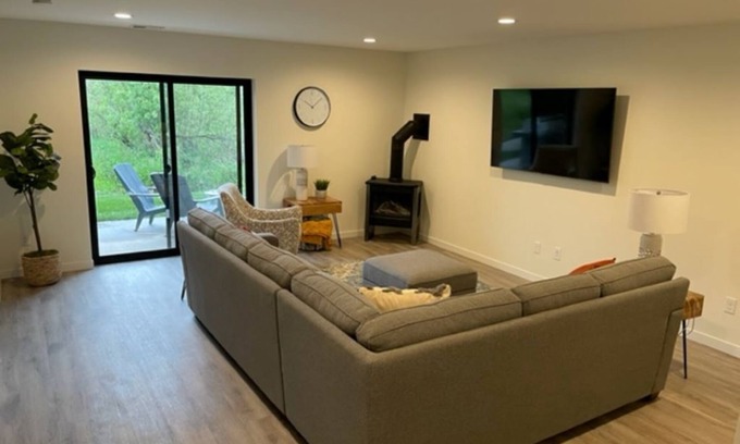 Hermantown Condo | Modern, NEW and beautiful. Come Enjoy PERFECTION!