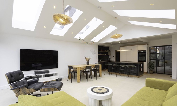 Hampton North House | Modern Open Plan Living Family Home in Southwest London