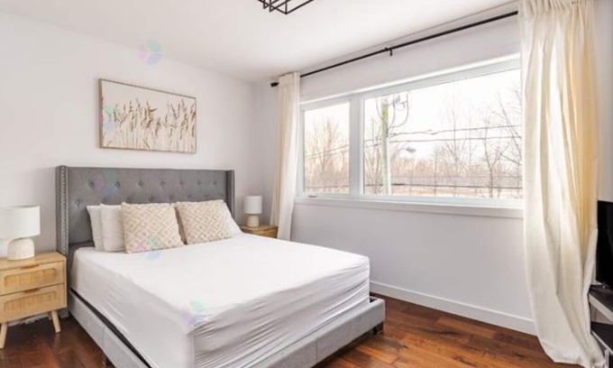 Carignan House | Modern private room inn posh residential neighborhood. Extremely quiet