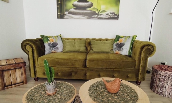Bad Kreuznach Apartment | Modern, quiet 2-room comfort apartment - balcony, WLAN, TV, spa area