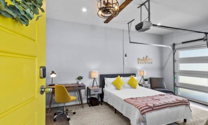 Downtown House | Modern Ranch + Garage Studio
