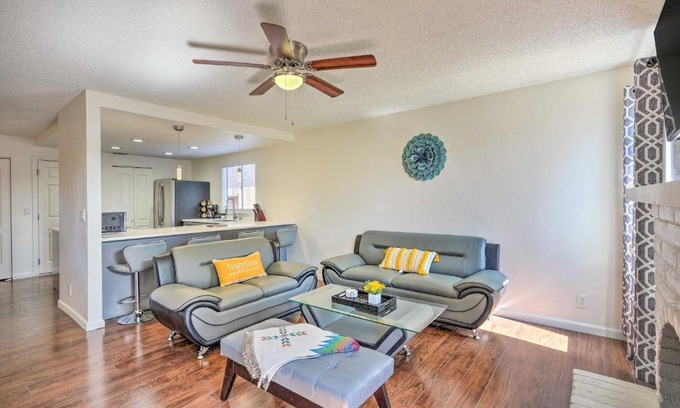 Sacramento House | Modern Sacramento Home with Yard 12 Mi to Dtwn