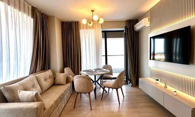 Constanta Apartment | Modern Seaside Retreat · Stunning Sea View
