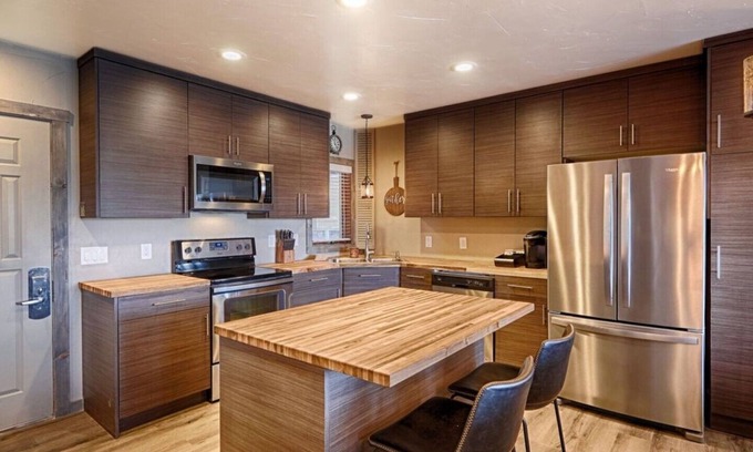 Silvercreek Condo | Modern Ski-In/Ski-Out Granby Ranch Condo 2 Bed, 2 Bath Valley Views & Amenities