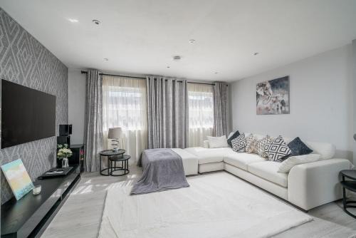 Abbey Apartment | Modern South Wimbledon Apartment