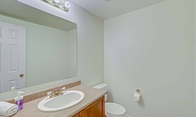 Topham Park House | Modern & Spacious 5BR/4Bath