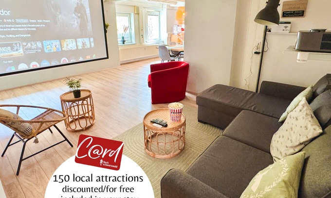 Lenzkirch Apartment | Modern & Spacious, Home Cinema & popcorn, parking, near lake, ideal for families