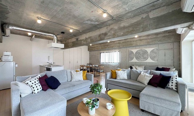 Hiroshima City Centre Apartment | Modern Spacious Apartment Beside Peace Park 10 ppl