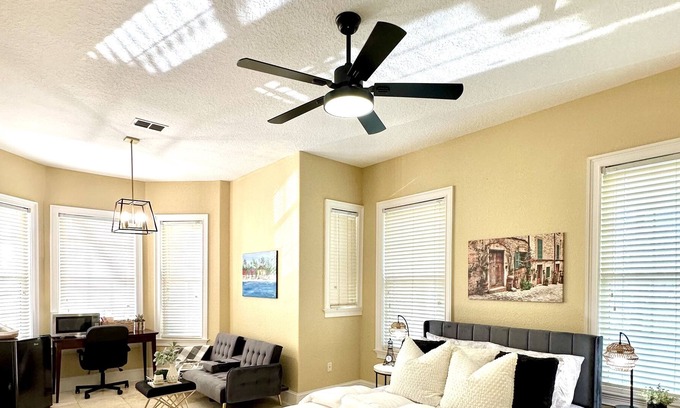 Orlando Apartment | Modern & Spacious Private Master Suite with Separate Entrance