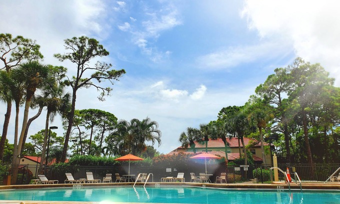 Sarasota Villa | Modern, Spacious Villa close to the Beach!FreeWiFi