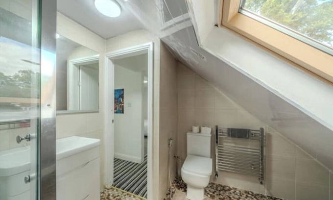 Manchester House | Modern Stay Near City & Park - 1+ Night Stays