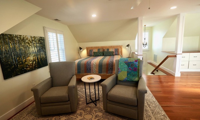 Annapolis Apartment | Modern studio apartment 5 minute walk to downtown Annapolis
