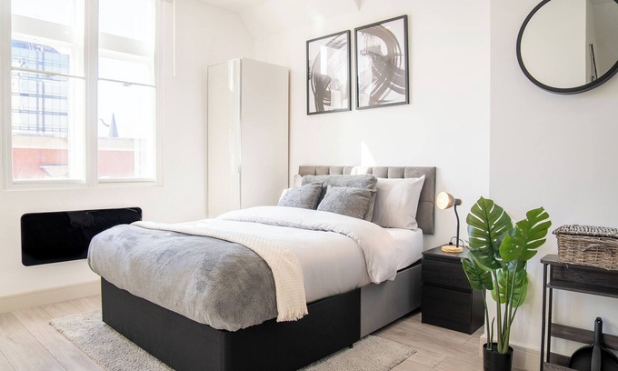 Sutton Central Apartment | Modern Studio Apartment in Sutton, London