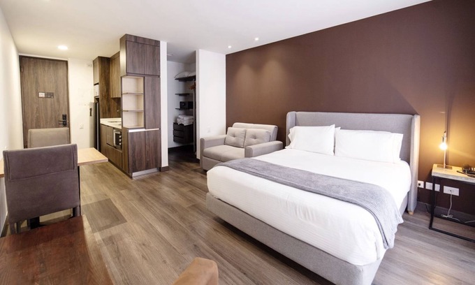 Chico Norte III Apartment | Modern Studio in Chico