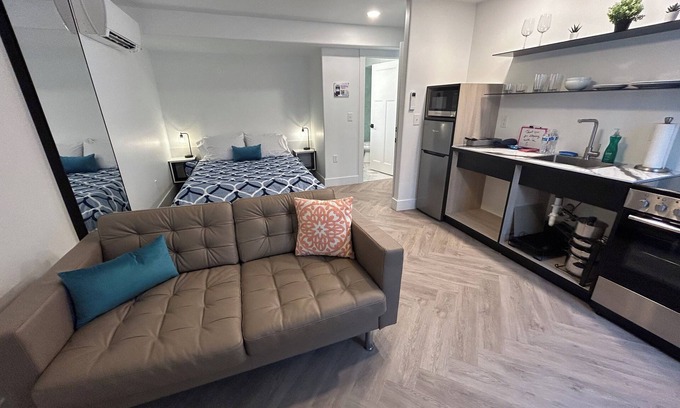 Downtown Omaha Apartment | Modern Studio Walk to Old Market