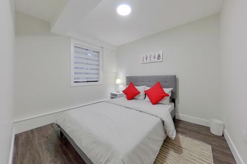 Guildford House | Modern suite fully equipped and place to enjoy