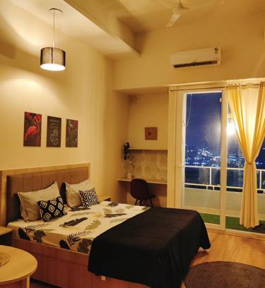 Greater Noida Apartment | Modern Suites by Hey Studio's