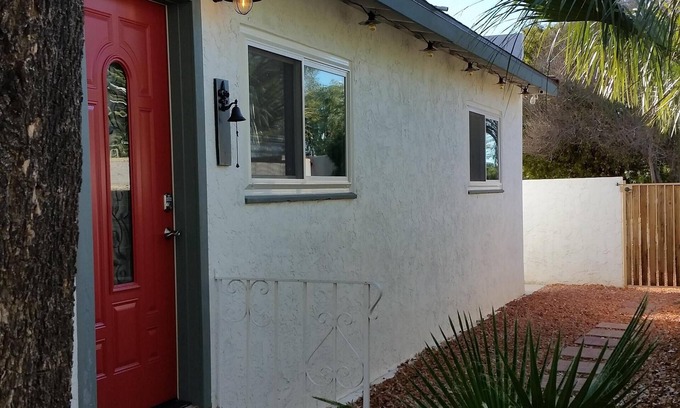 Glendale House | Modern Updated Guest House in Great North Glendale AZ Location