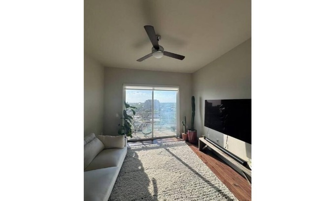 Knox - Henderson Apartment | Modern Uptown Dallas Apartment