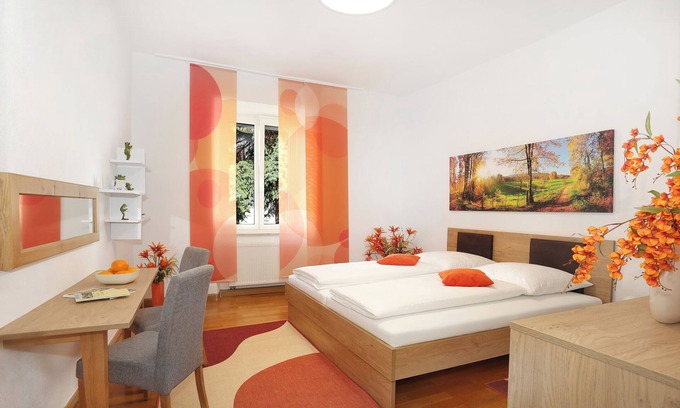 Landshut Apartment | Modern vacation apartment in a listed building