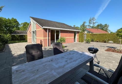 Tzummarum House | Modern Vacation home - Near the Wadden Sea