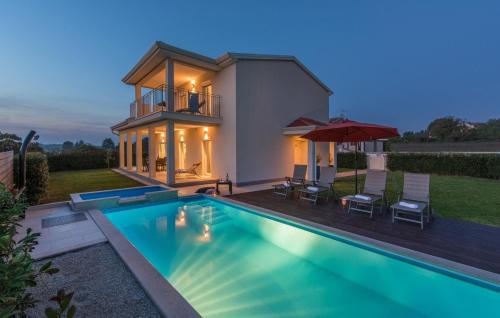 Dracevac Villa | Modern Villa Anita with Pool near Porec