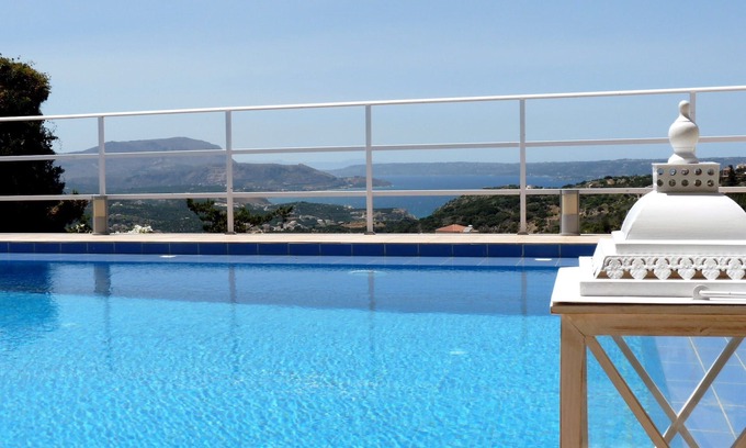 Kampia Villa | Modern villa for 1 to 6 people, private pool, beautiful sea and mountain views
