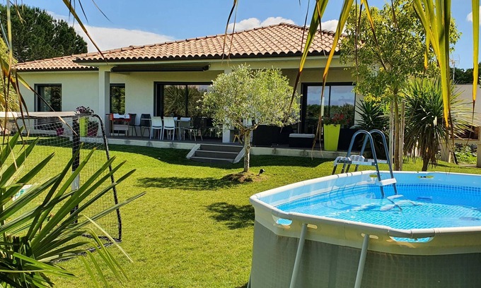 Aimargues Villa | Modern villa in a quiet location between the sea, Nîmes and Montpellier