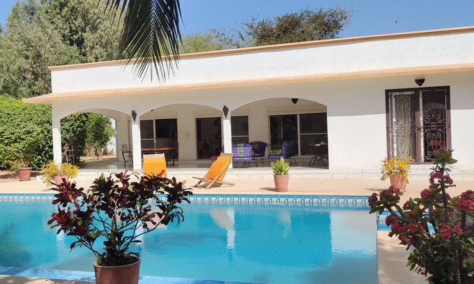 Mbour Villa | Modern villa, very large pool, not overlooked, 300 m from the beach