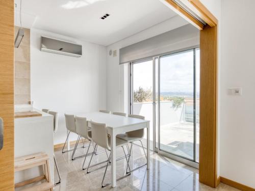 Salir do Porto House | Modern Villa with Pool and barbecue, cleaning included