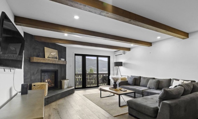 Mont-Tremblant Condo | Modern & Warm Condo with Views of Mont-Tremblant