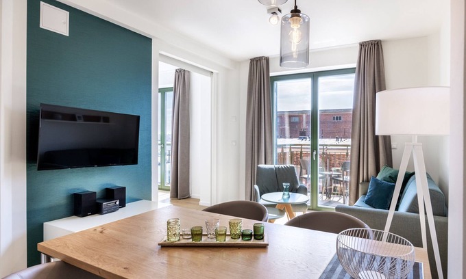 Wismar Apartment | Modernes Apartment mit Balkon und Saunanutzung in Erstklassiger Hafenlage