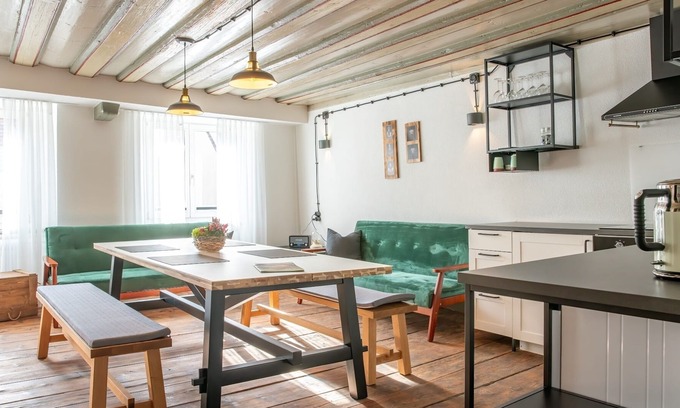 Huefingen Apartment | Modernized holiday apartment with sauna and wellness shower.