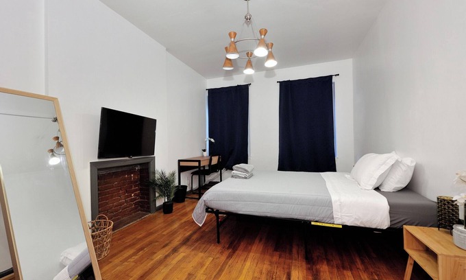 Hell's Kitchen Apartment | Modernized Studio Apartment