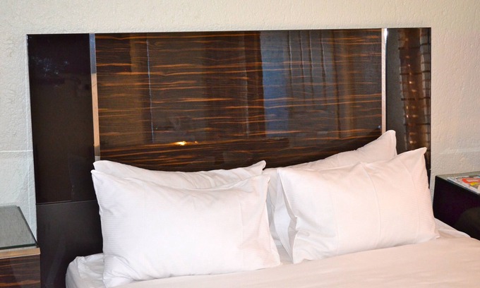 Moses Kotane Bed & Breakfast | Mogwase Bed and Breakfast