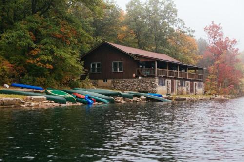 Columbia Hotel | Mohican Outdoor Center
