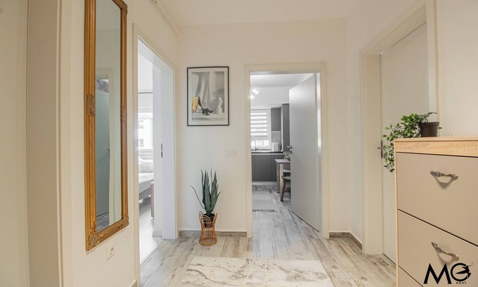 Brasov Apartment | MoHost - Lube