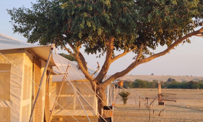 Khuri Resort | Mokam Banna Desert Camps