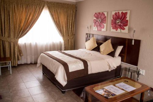 Mahikeng House | mommys guest house
