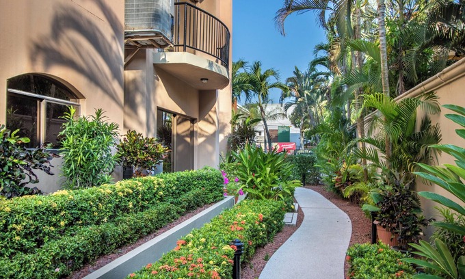 Jaco Condo | Monaco Condominiums