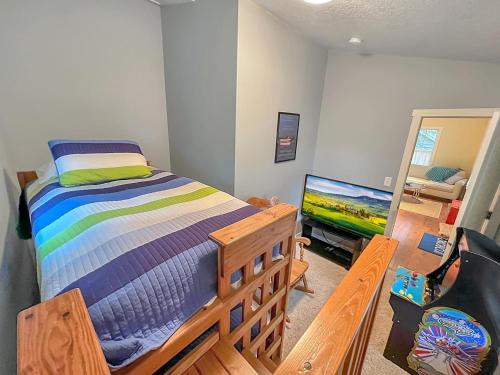 Spirit Lake Villa | Monarch Cove Home off West Lake