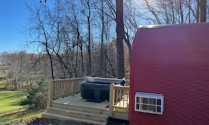 Stanardsville Cabin | Monarch Meadows Cabin Pod