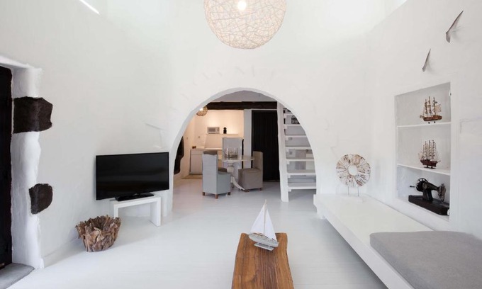 Moni Hotel | Monastery Estate Guesthouse