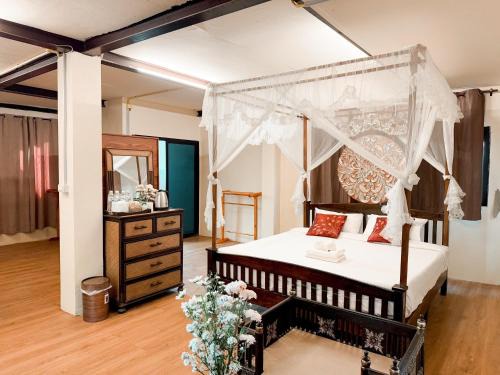 Chang Phueak House | Monfai Culture House