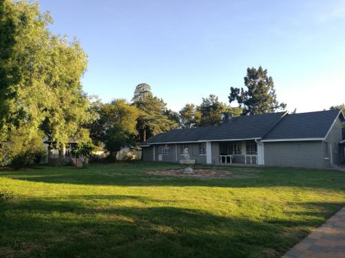 Welkom House | Monica's Premium Guesthouse